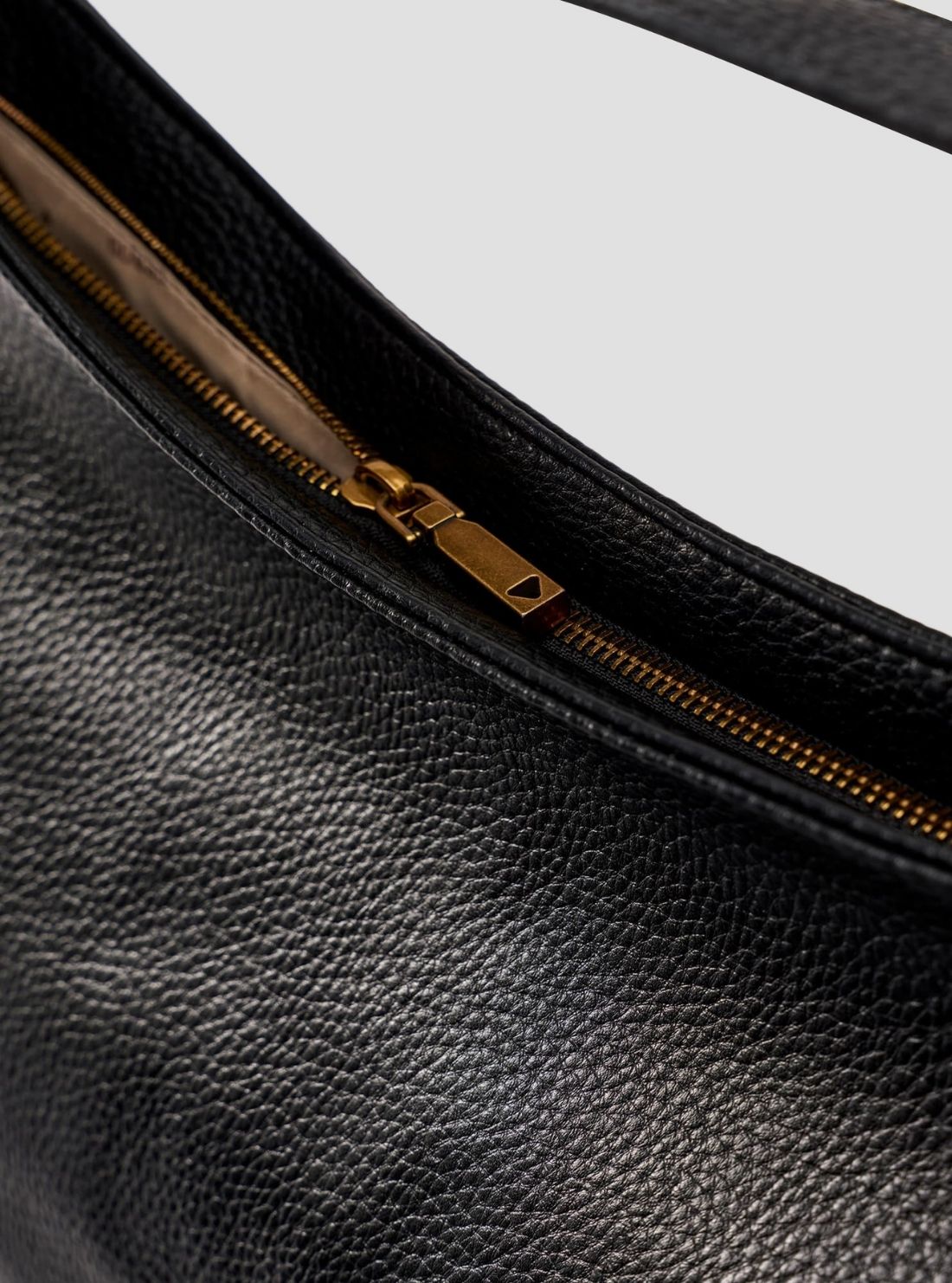 GUESS Womens Black Camden Large Shoulder Bag BB930802 Detail View2