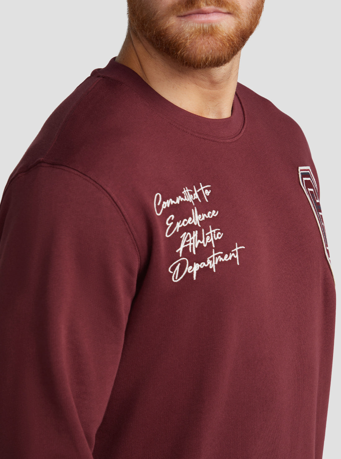 GUESS Men's Vino Yustin Logo Embroidered Jumper M3RQ09KBLB0 Close View