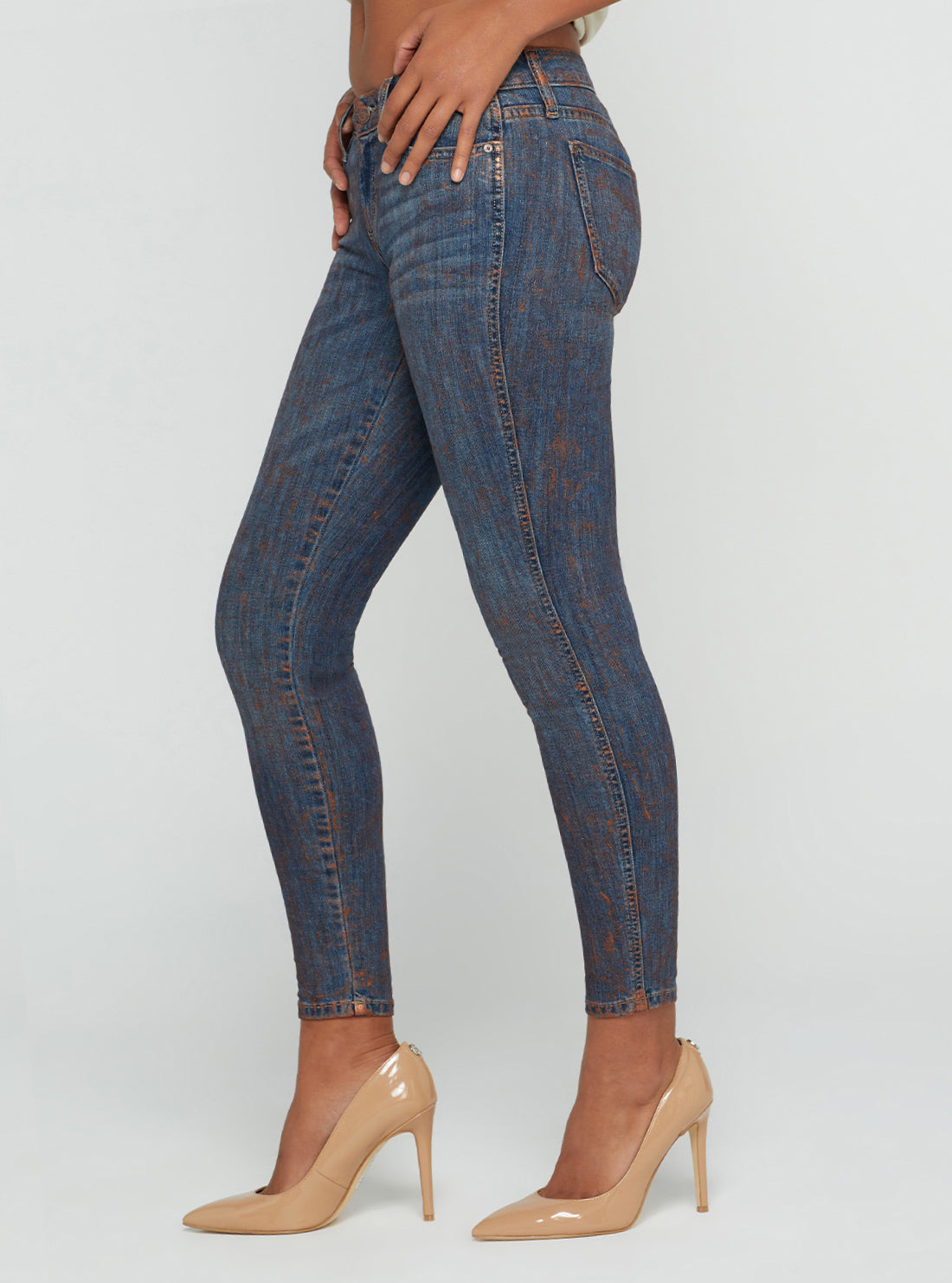 GUESS Women's Low-Rise Power Skinny Denim Jeans In Hot Springs Wash W2BAB2D4VL0 Side View