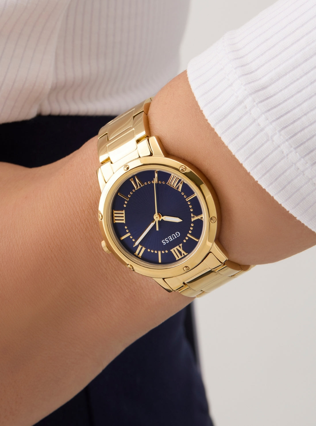 GUESS Accessories Gold Dawn Blue Dial Bracelet GW0404L4 Detail View