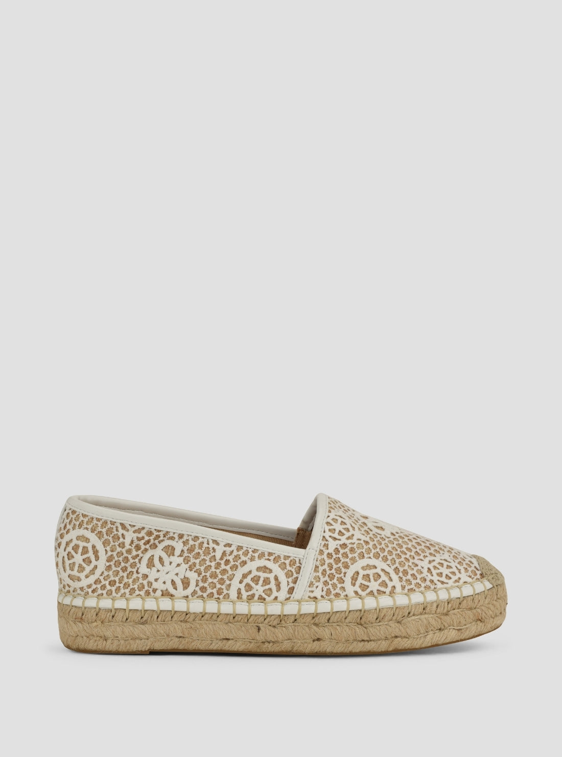 GUESS Womens White Joelynn Espadrilles JOELYNN Side View2