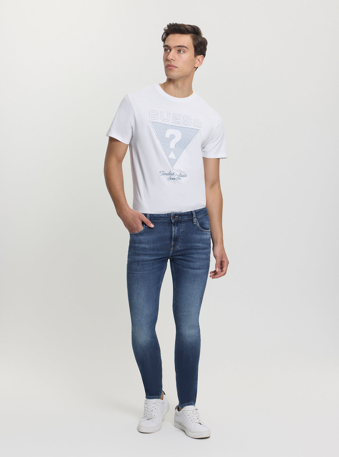 GUESS Mens Low-Rise Skinny Fit Chris Denim Jeans in Medium Wash M2YA27D4Q42 Full View