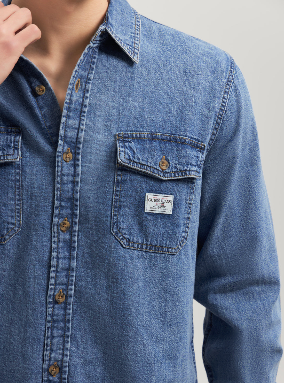 Guess Jeans Regular Denim Shirt M4YH56D5EI2 Detail View