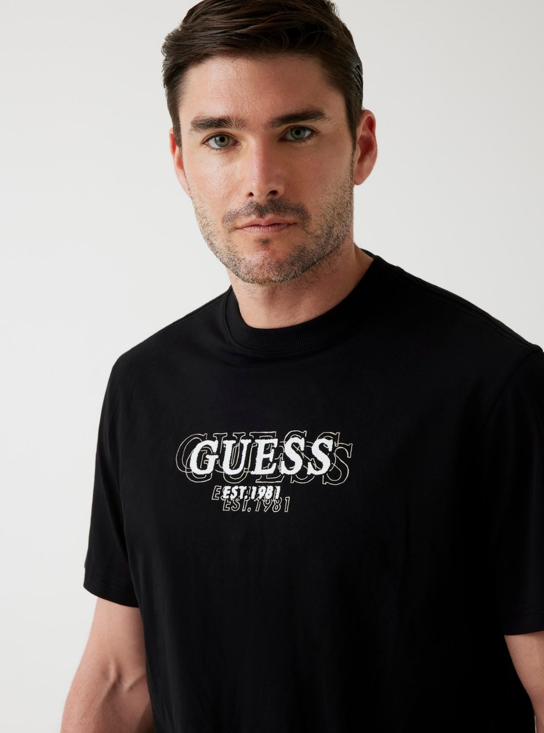 GUESS Mens Black Logo lettering T-Shirt M5BI05I3Z14 Detail View