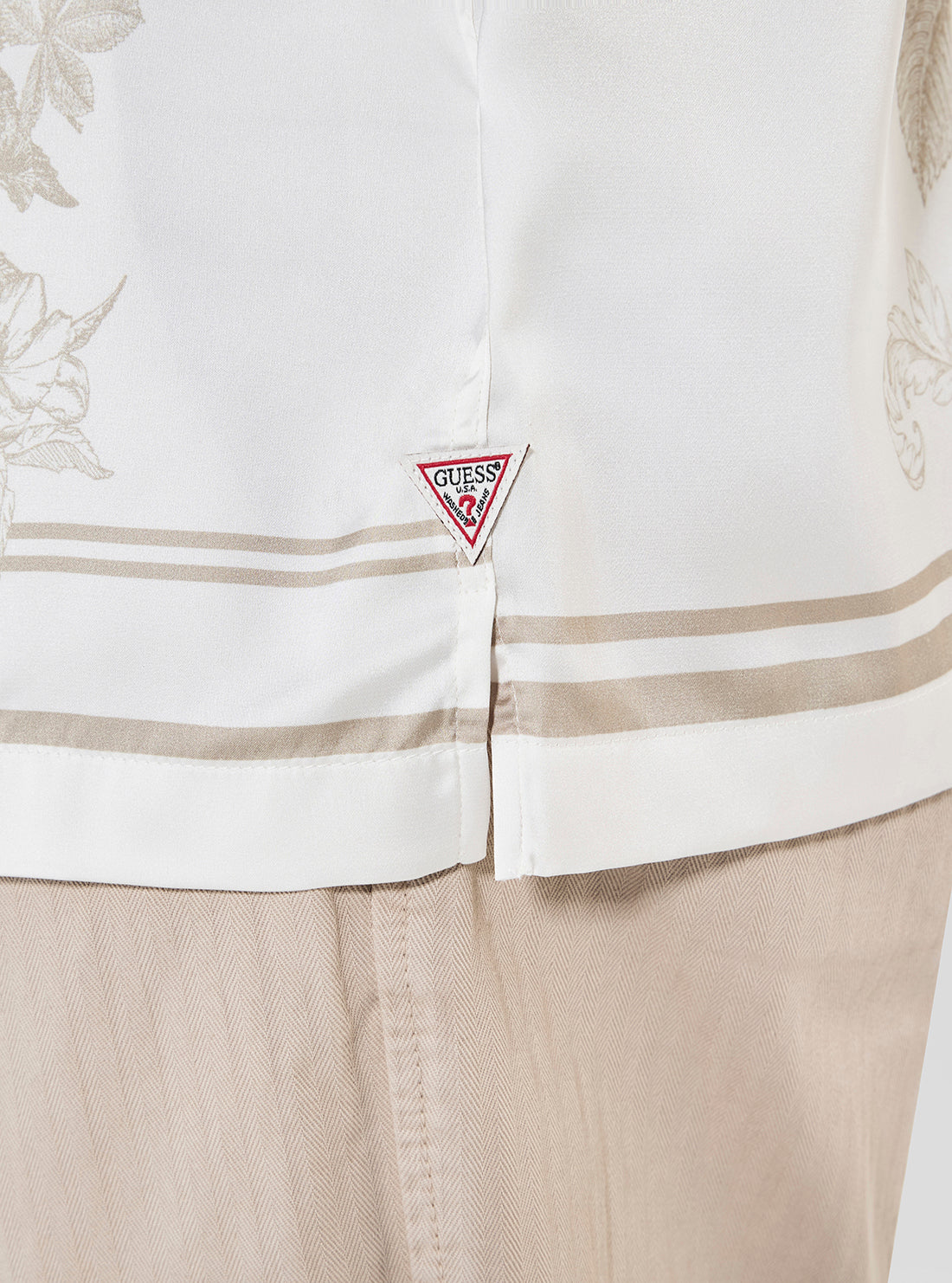 GUESS Mens White Floral Mirror Charm Shirt M5YH85WF1T2 Detail View