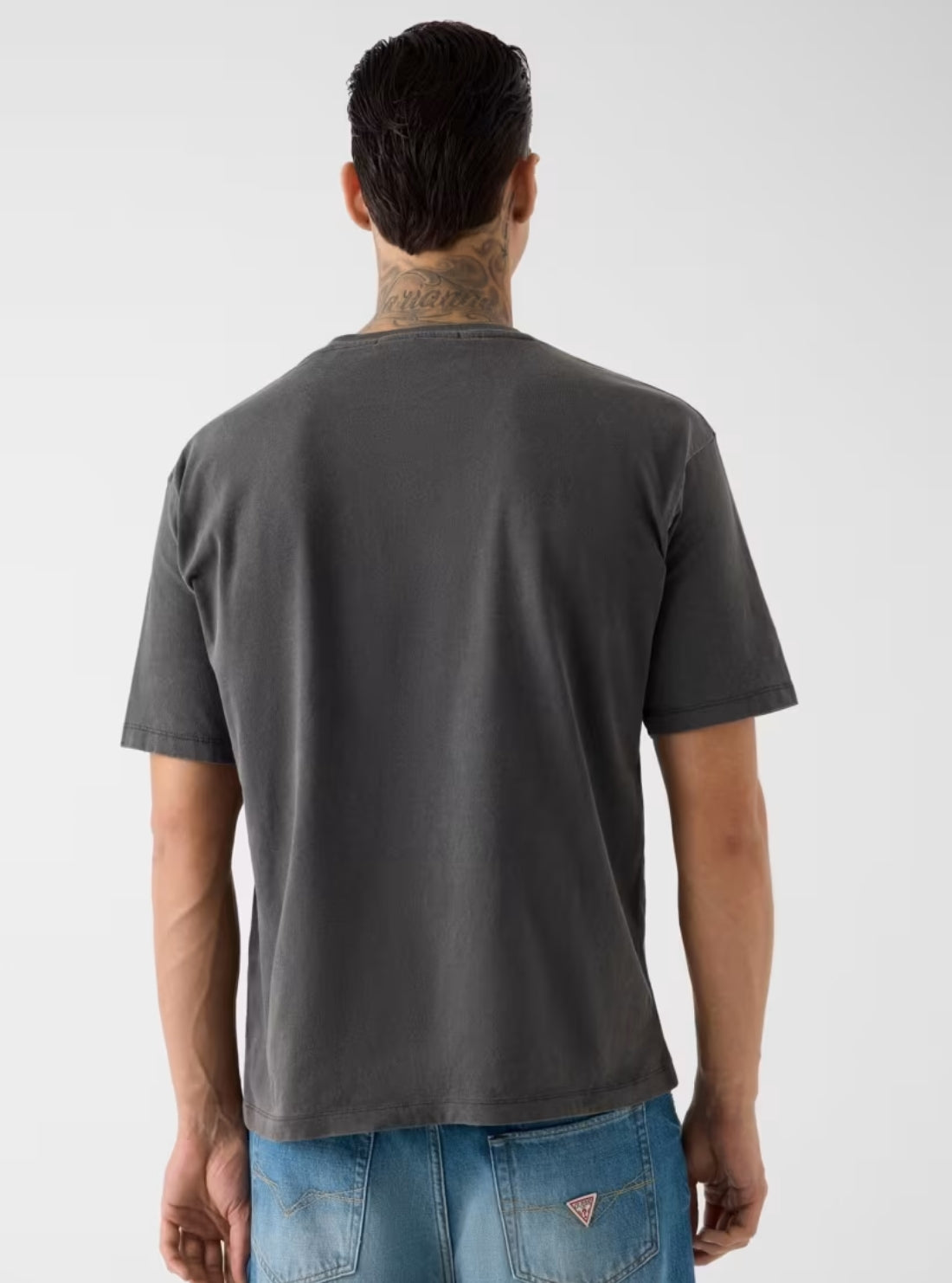GUESS Mens Black Hyunjin Unisex Graphic T-Shirt M6GIAFK99PY Back View