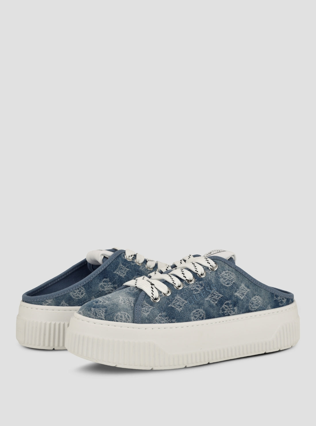 GUESS Womens Medium Blue Nudge Sneakers NUDGE Front Side View