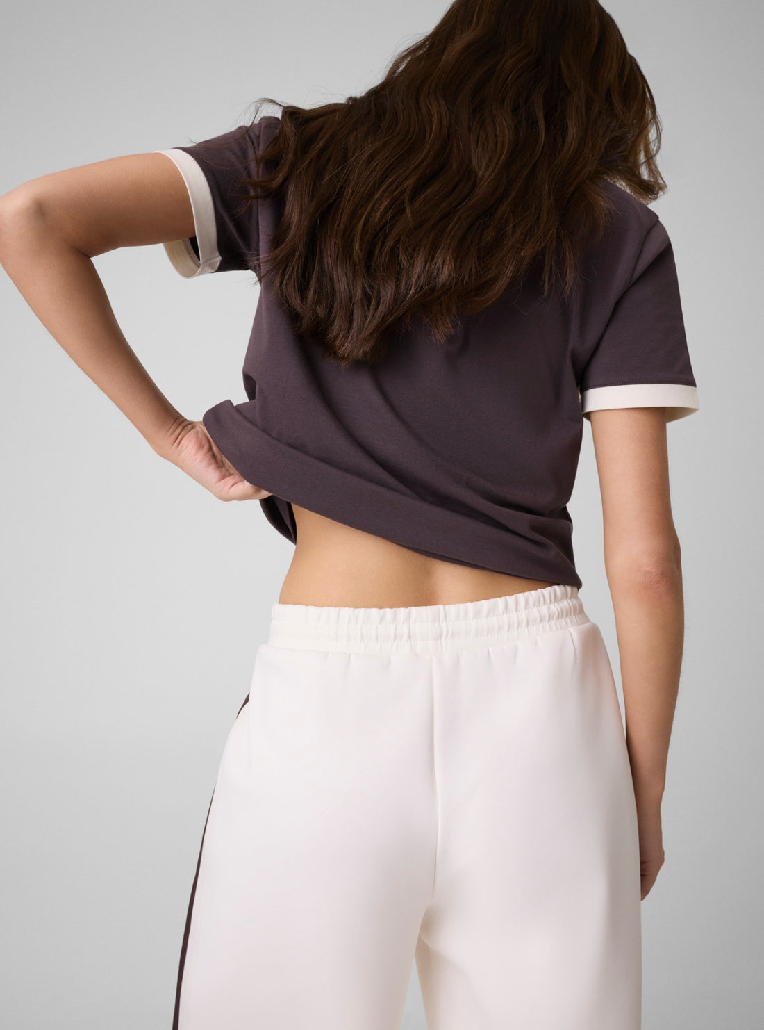 GUESS Womens Brown Hoshi Active T-Shirt V6YI18K4320 Back View