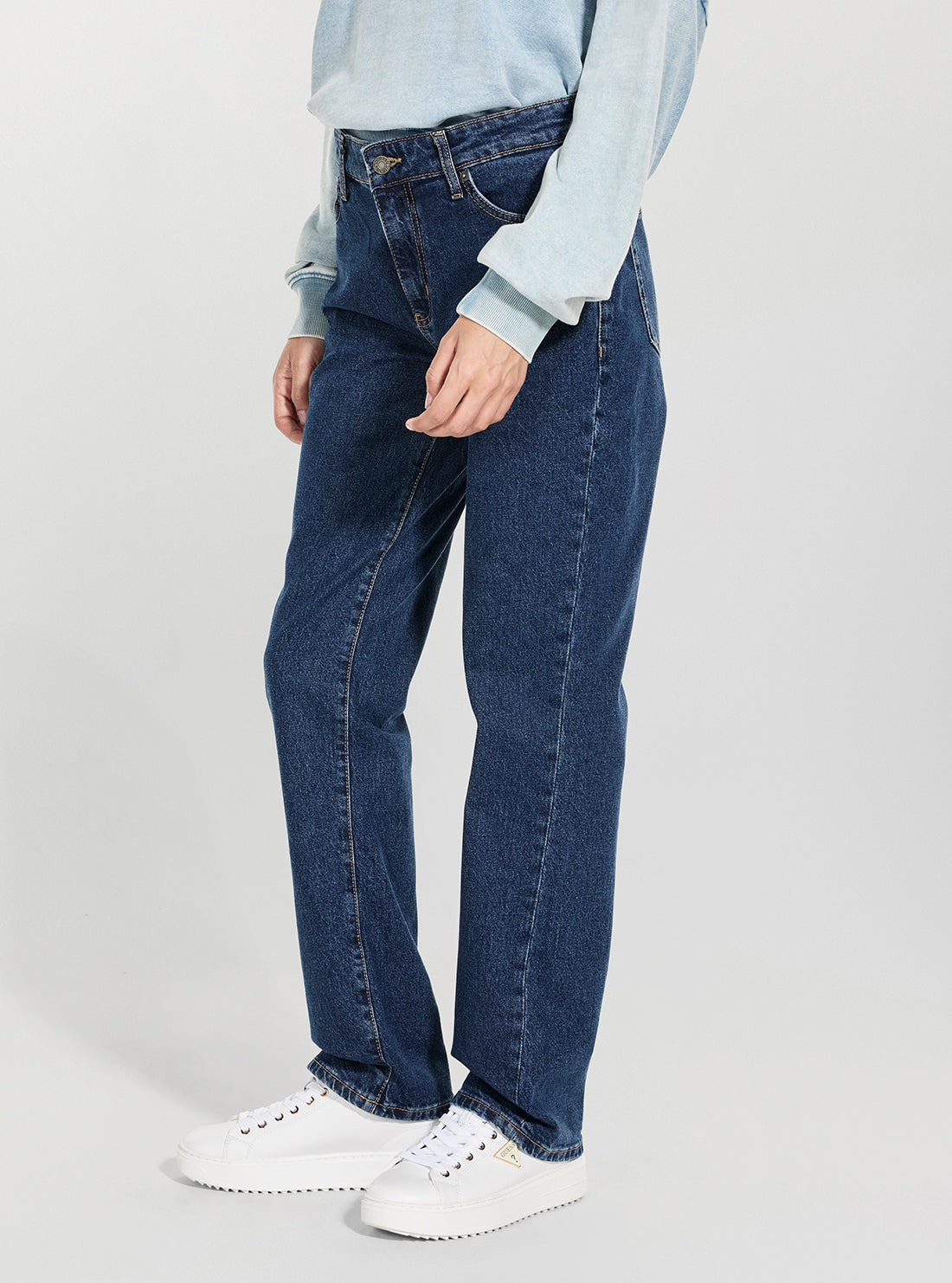 Guess Jeans G08 Straight Leg Jeans in Medium Wash W4YA98D5CC2 Side View