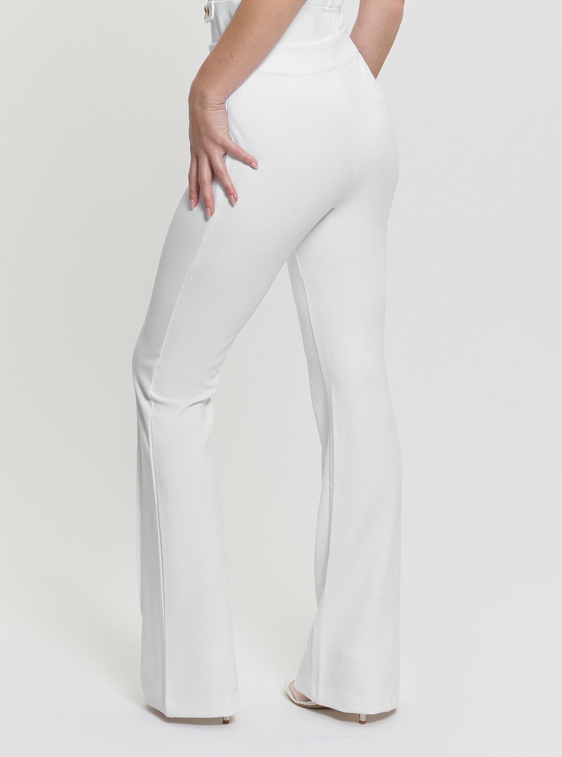 GUESS Womens White High-Rise Slim Fit Flared Evelina Pants W4YB01KCBO2 Side View