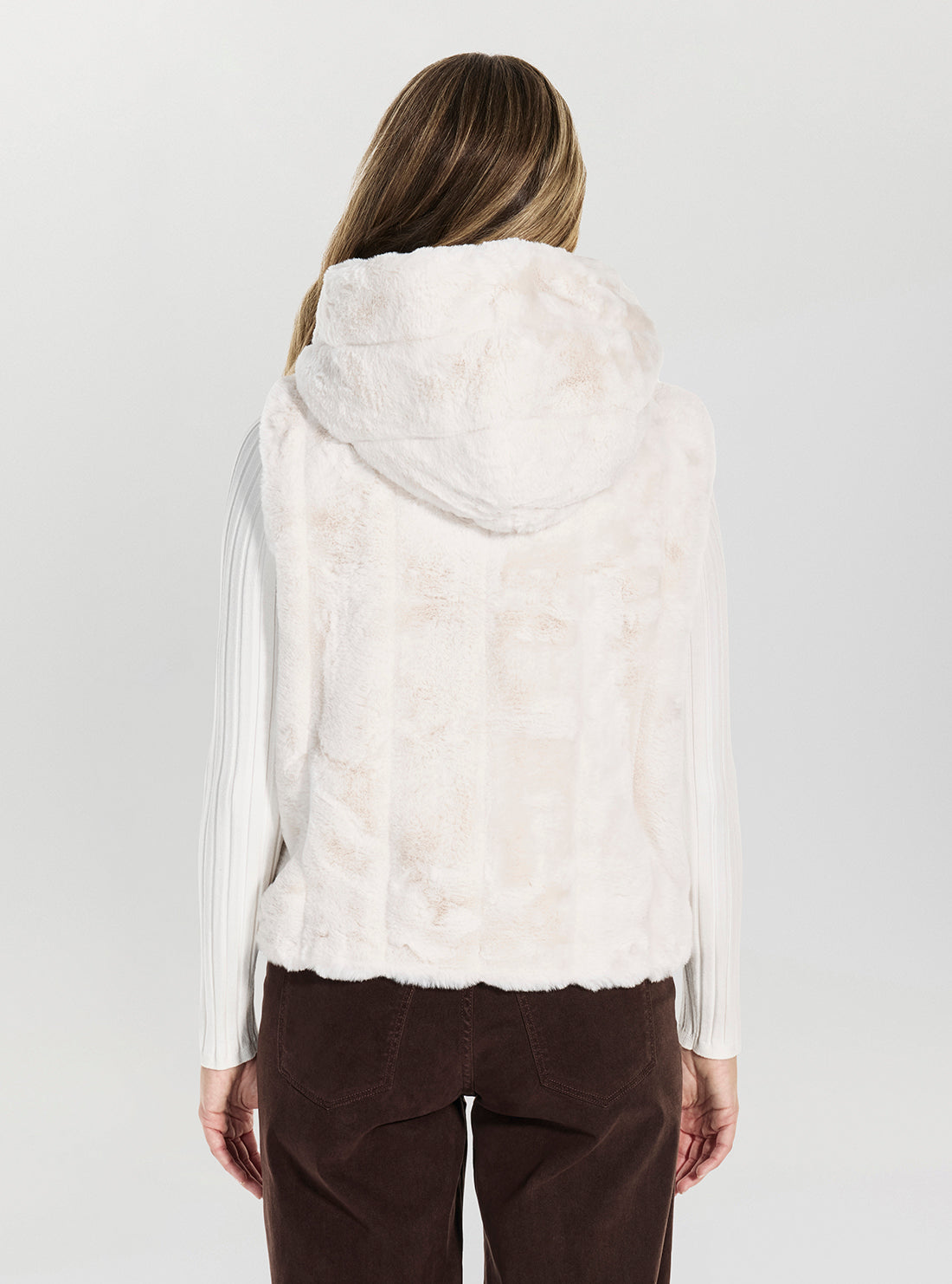 GUESS Womens White Sophy Hooded Faux-Fur Vest W5BL99WDCH0 Back View