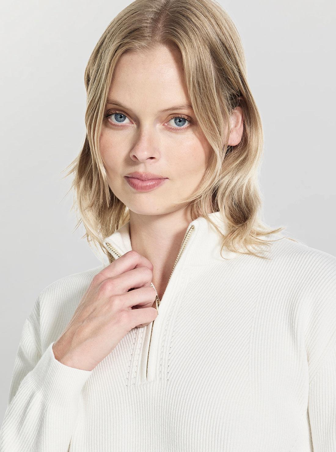 GUESS Womens White Harley Zip Sweater W5BR29Z0572 Detail View