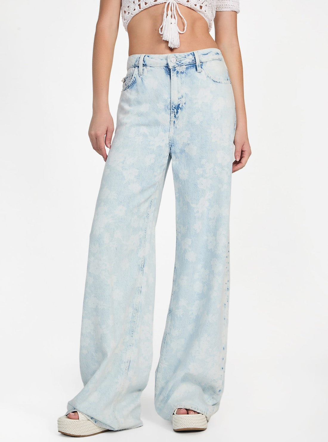 GUESS Womens High-Rise Bellflower Wide Leg Jeans in Light Wash Front View