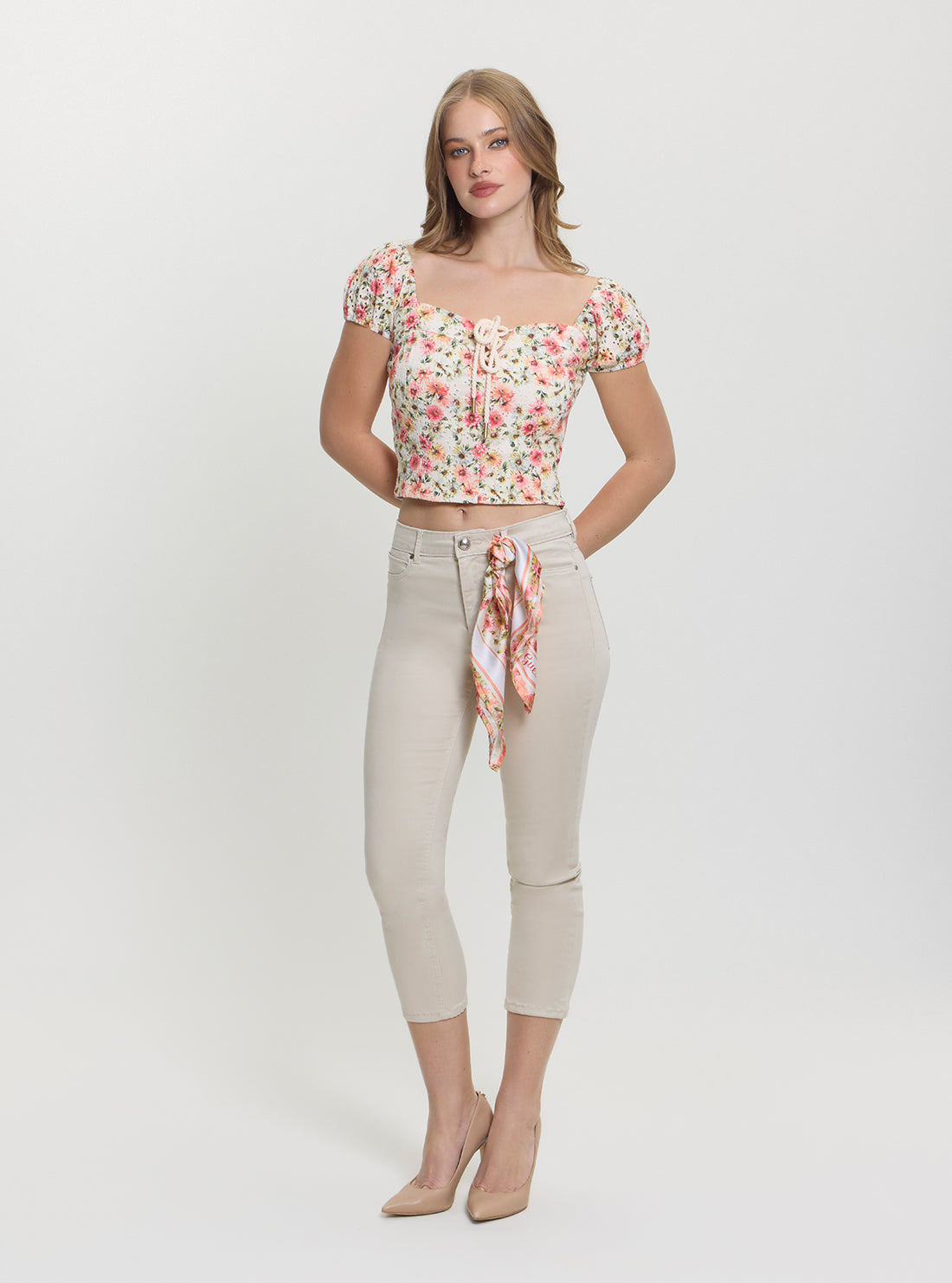 GUESS Womens Floral Print Eliane Puffed Cropped Top W5GP13KCVA1 Full View