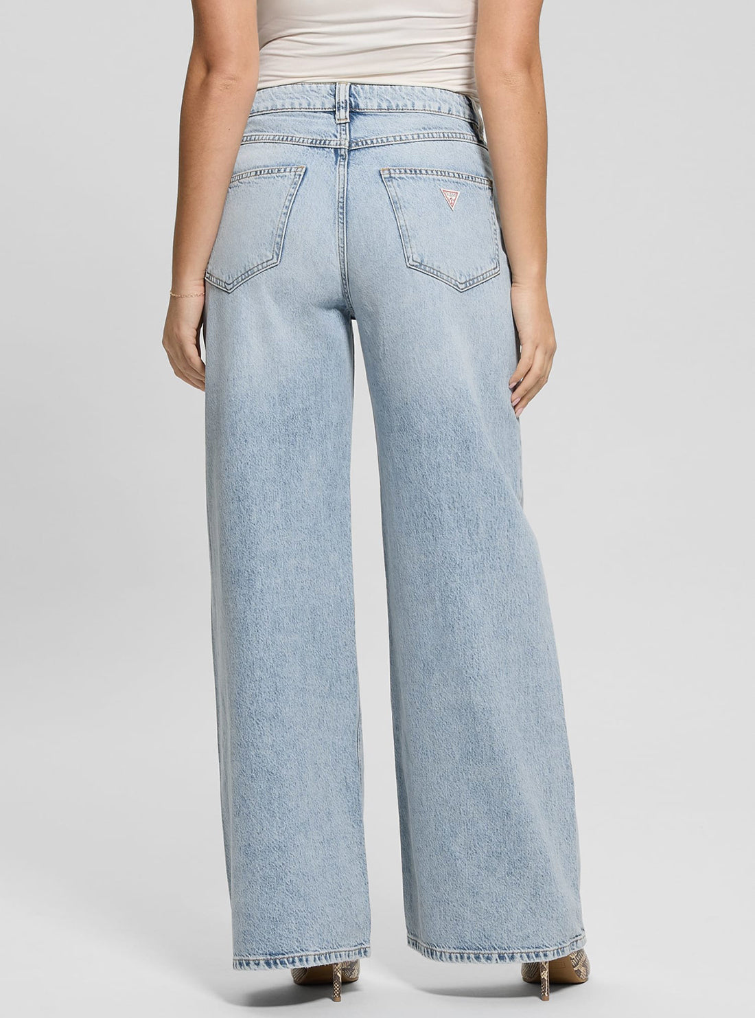 Blue Bellflower Denim Jeans in Light Wash