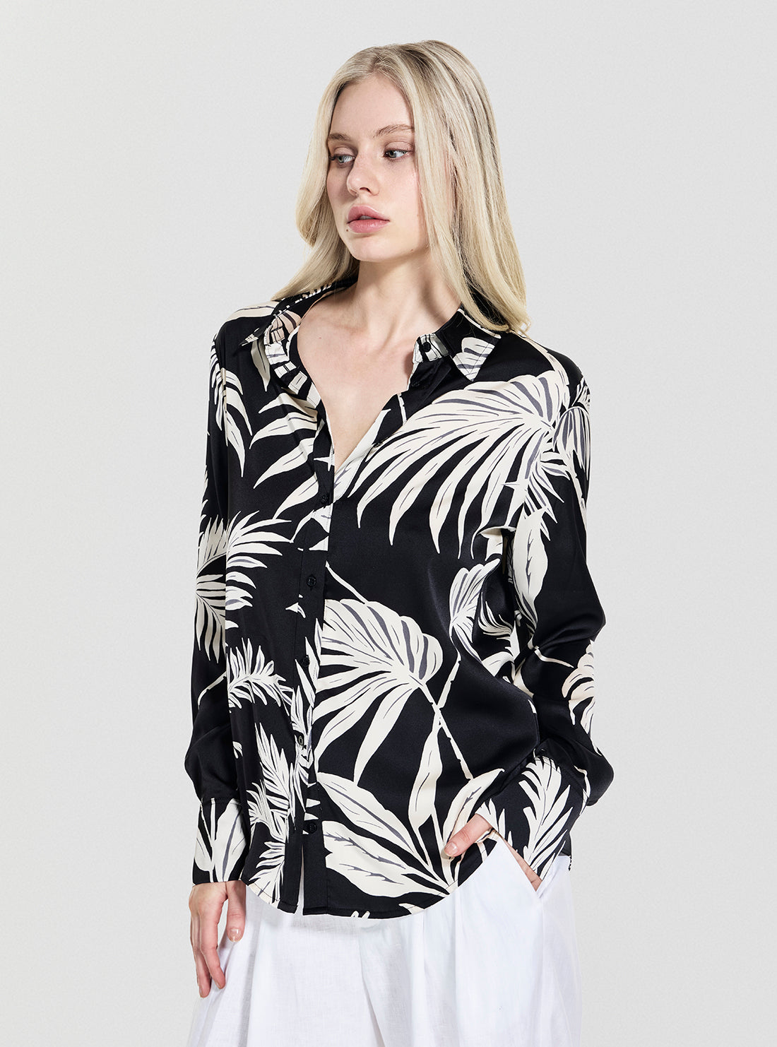 GUESS Womens Eco Tropical Black Print Concetta Button-Up Shirt W5YH03WF1T2 Front Side View