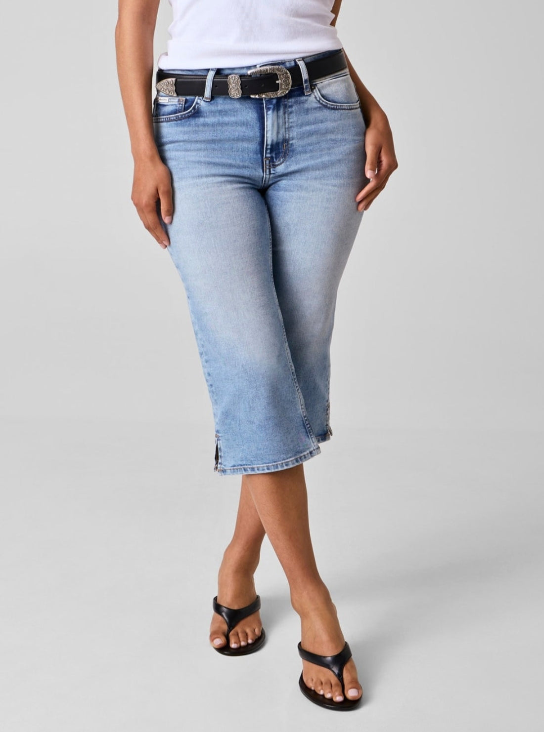 Guess Jeans High-Rise Capri Jeans in Light Wash W6GA2GD6329 Front View