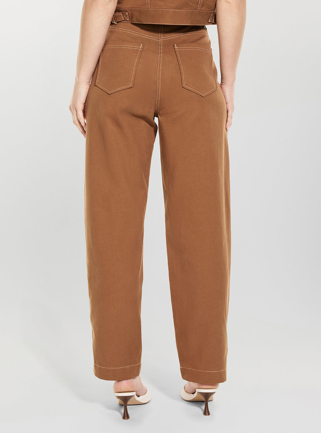 GUESS Womens Brown Coreline Contrast Stitch Skater Pants W6GB10W1805 Back View