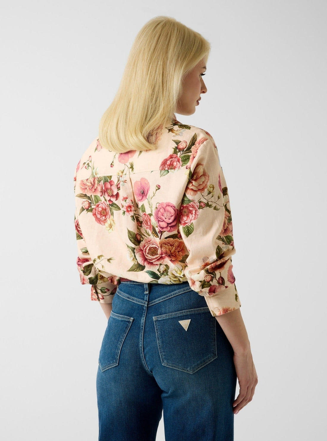GUESS Womens Cosmic Peony Print Cadie Oversized Linen Top W6GH65W2045 Back View