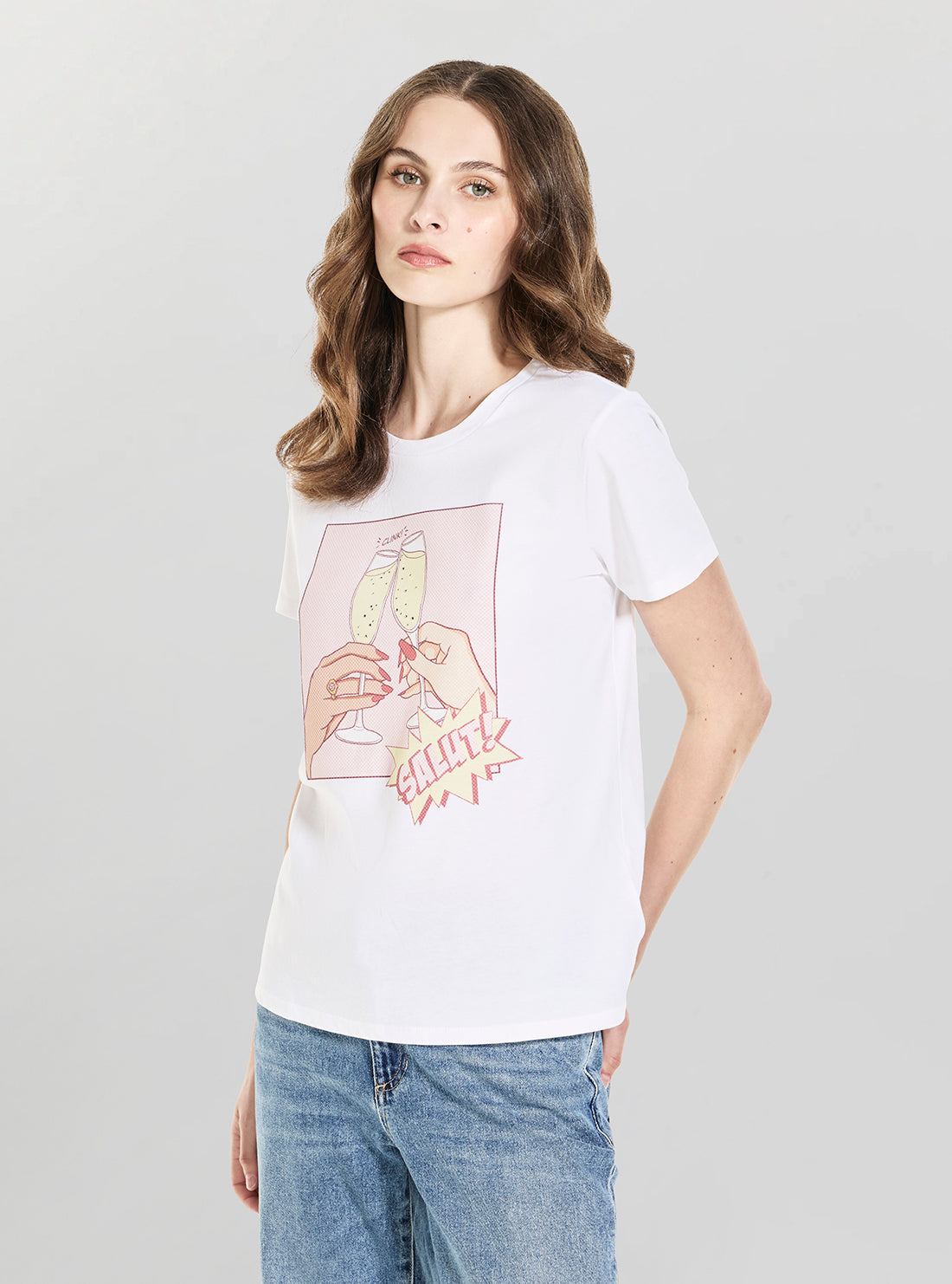 GUESS Womens White Clink Easy T-Shirt W6GI32K3301 Front View