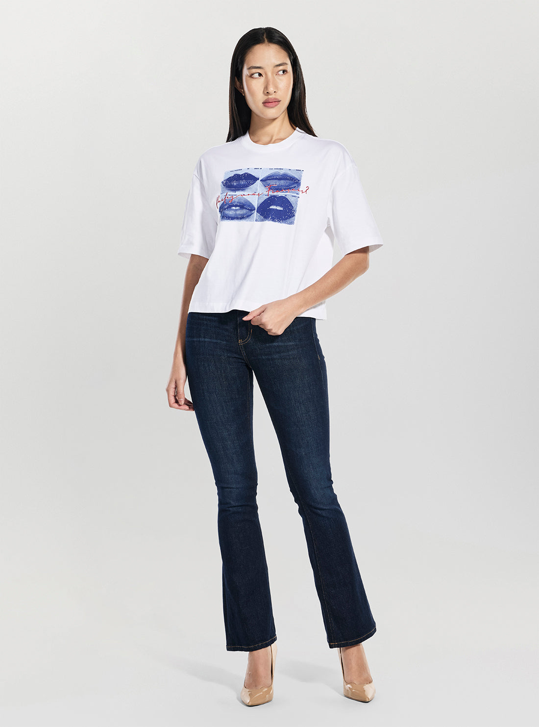 GUESS Womens White French Lips Oversized T-Shirt W6GI40K3532 Full View