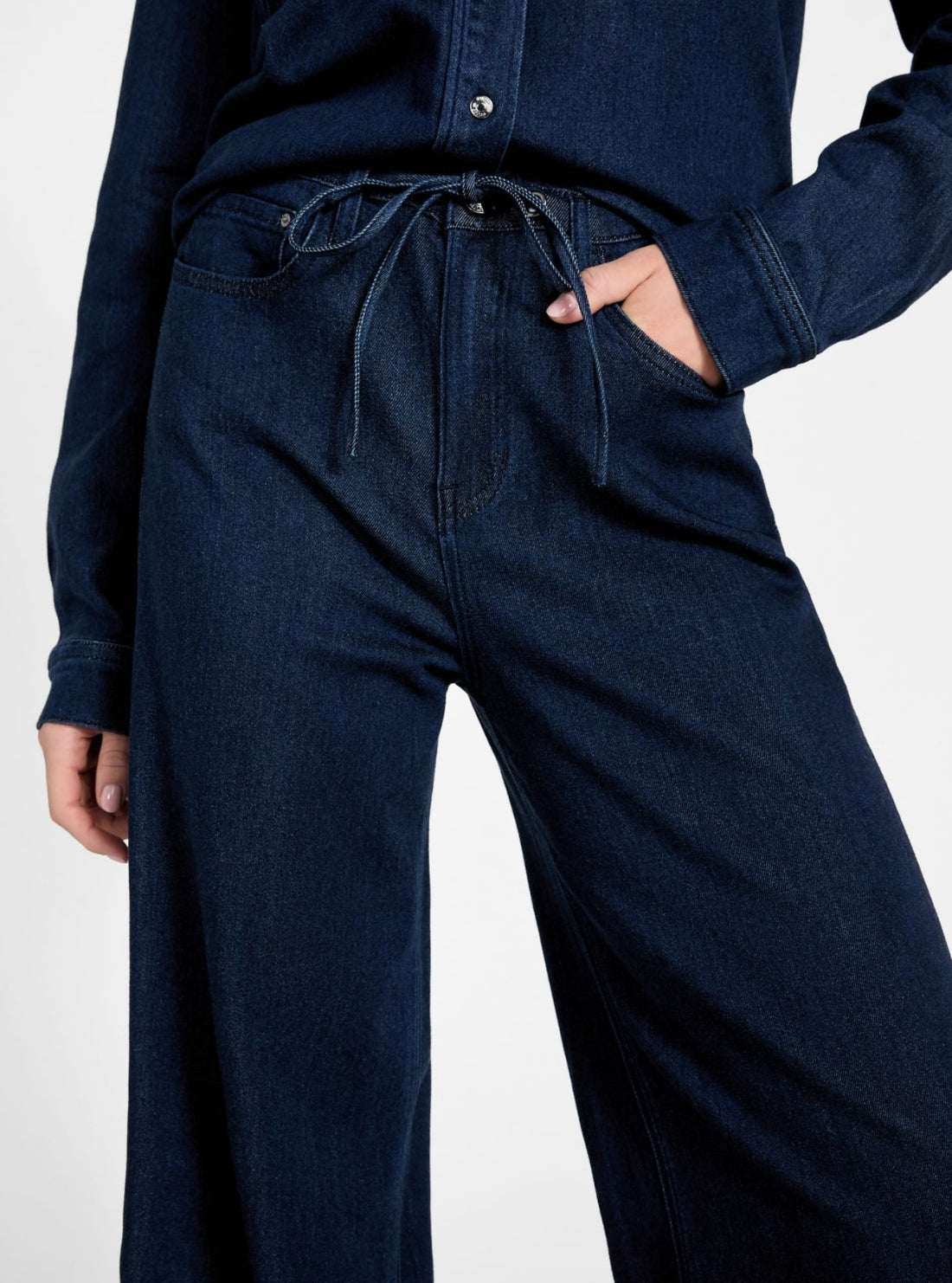 GUESS Womens Blue Blossom Wide Leg Lyocell Jeans W6RA3OD6980 Detail View