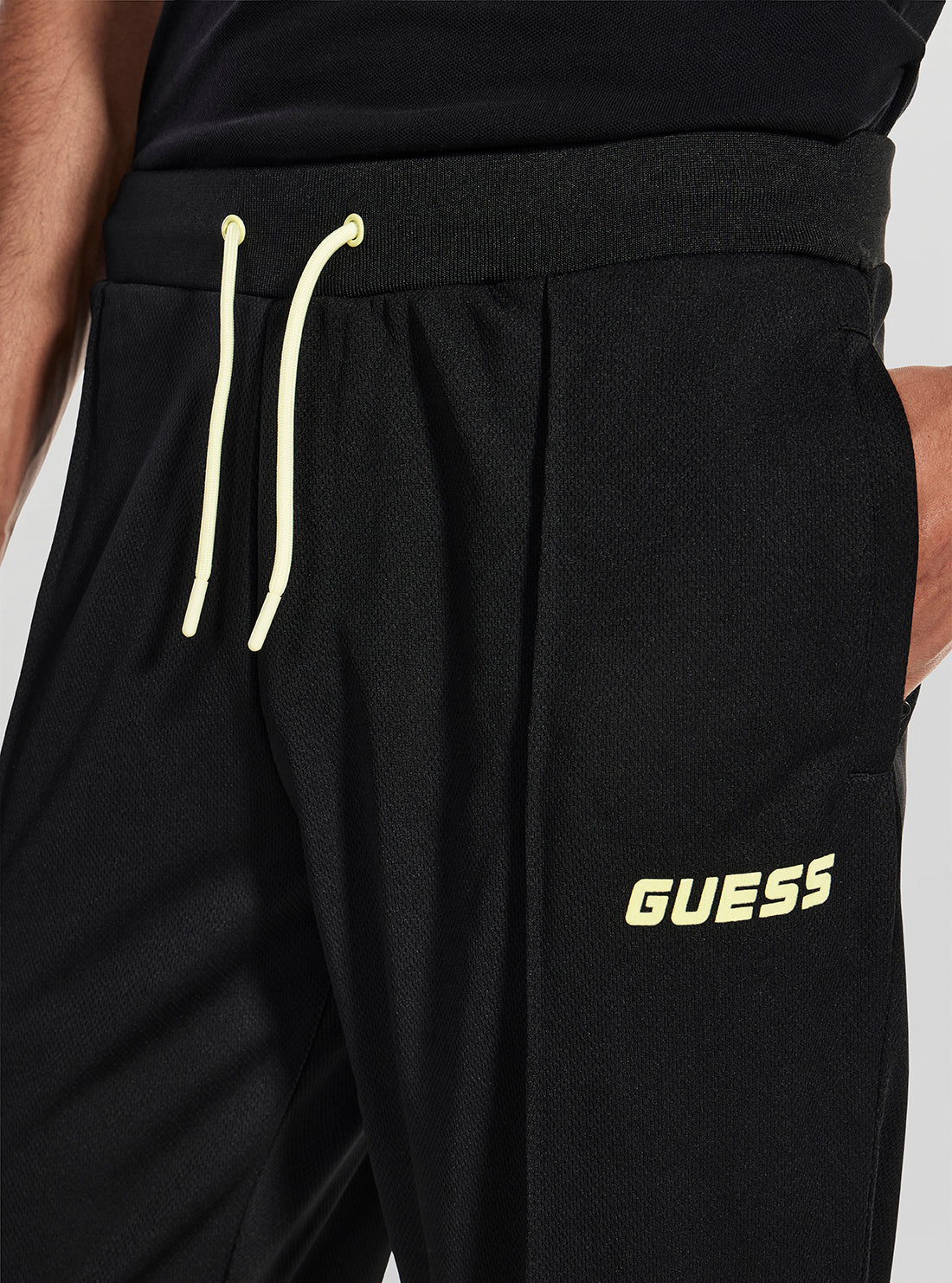 GUESS Mens Black Lansa Active Jogger Pants Z6RB04KD482 Detail View