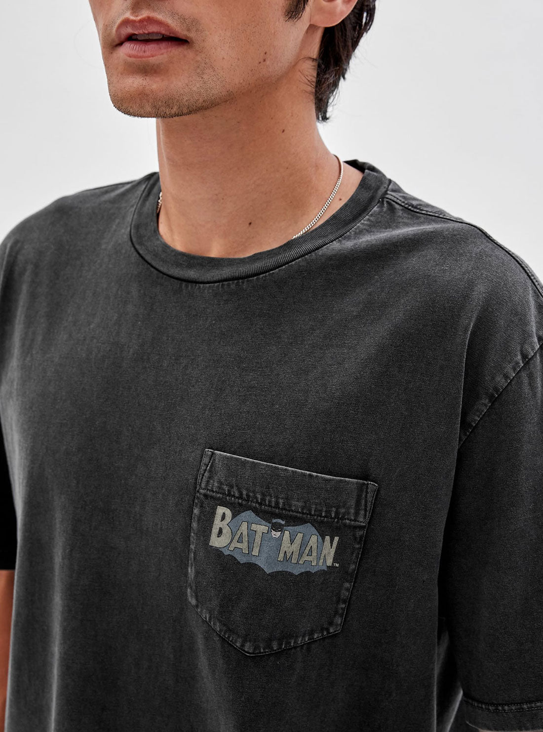 GUESS Men's Guess Originals x Batman Black Spotlight T-Shirt M2BI12K9XF3 Close View
