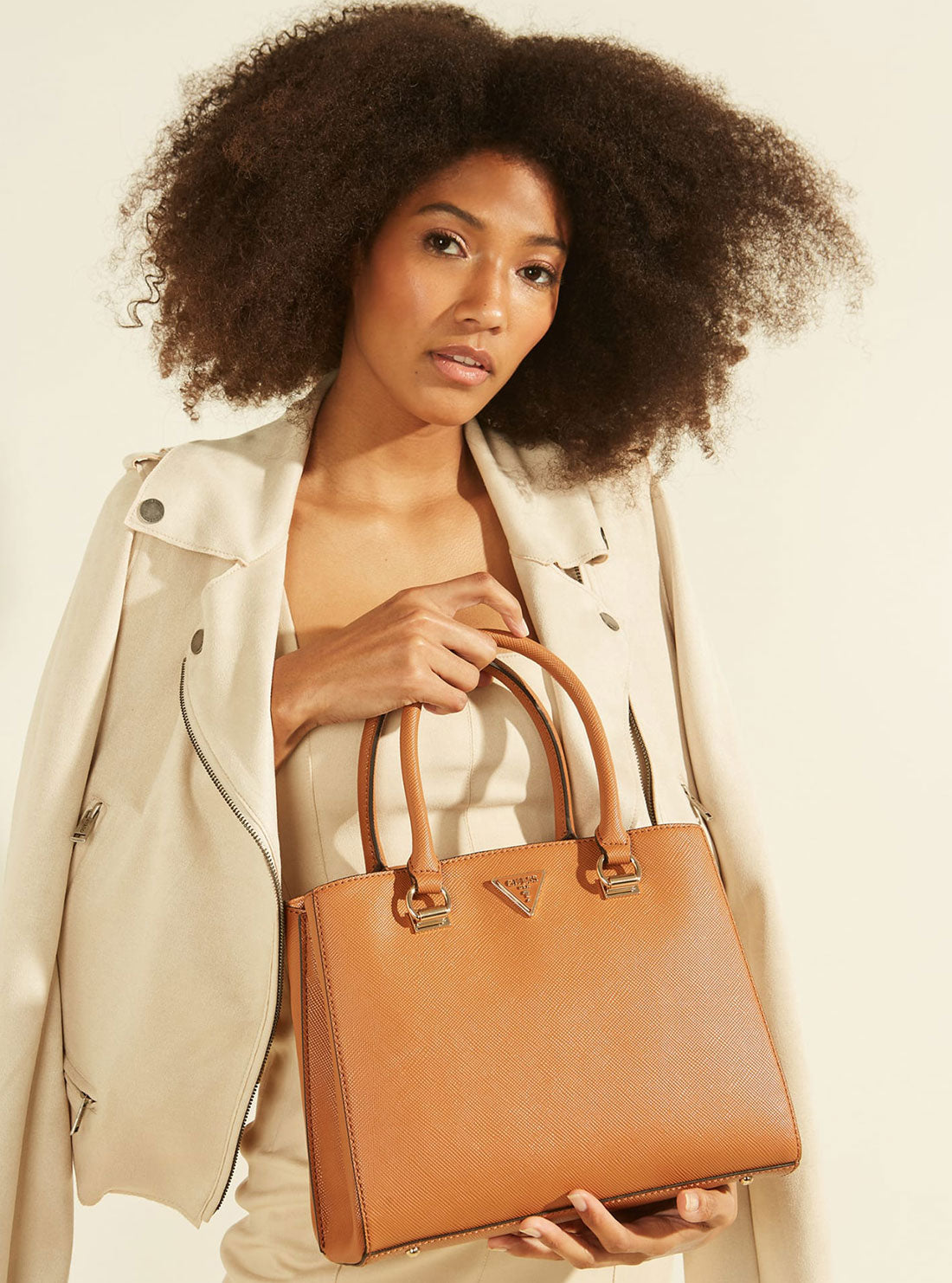 GUESS Womens Brown Alexie Girlfriend Satchel Bag  VG841606 Model View