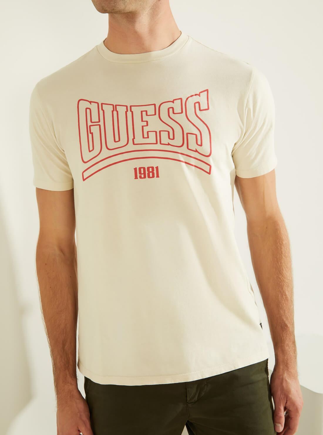 GUESS Mens  Cream Heritage Logo T-Shirt MBGI31R9RM3 Detail View